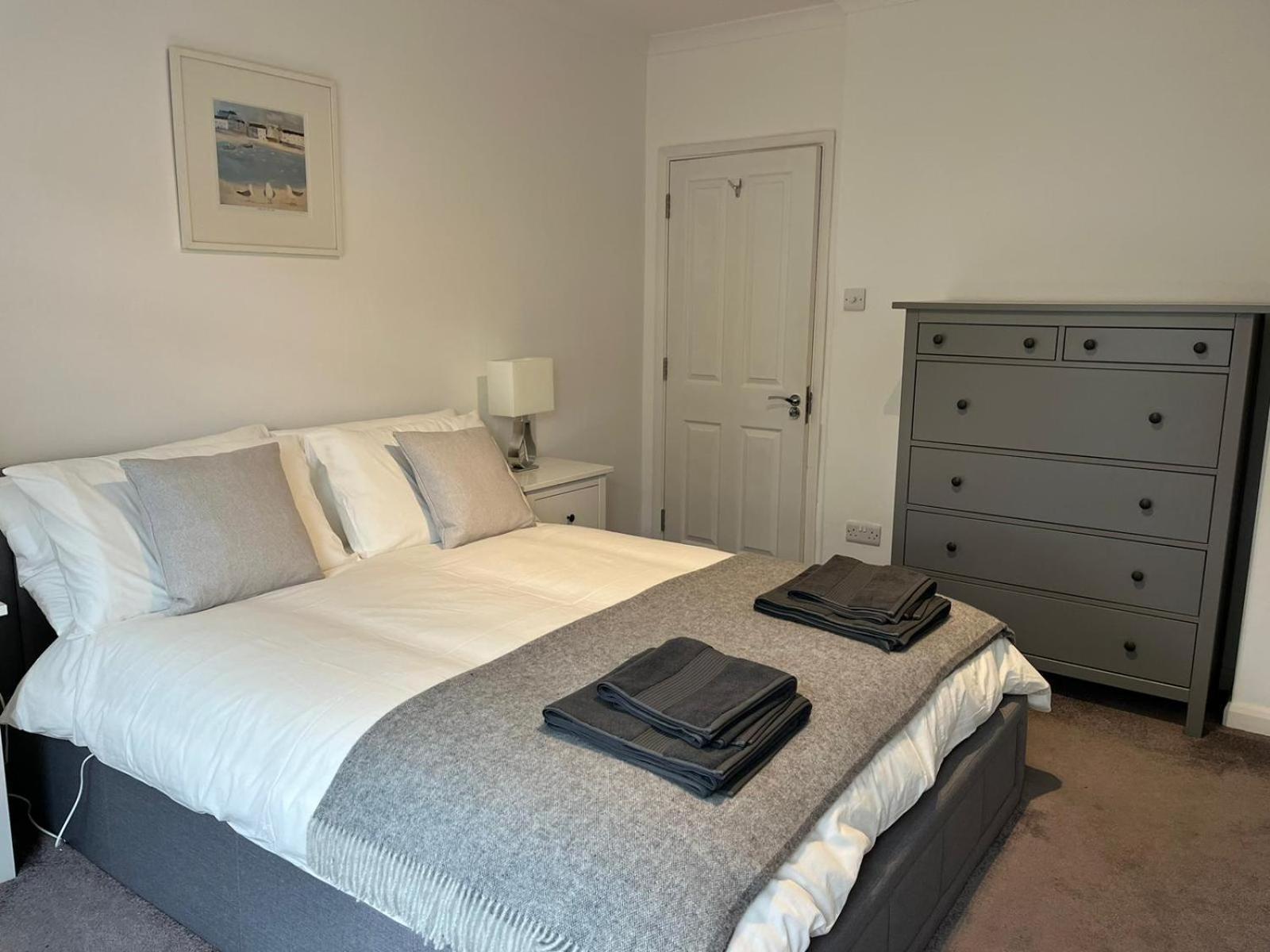 Apartment Spacious Self-contained Flat - 33as1